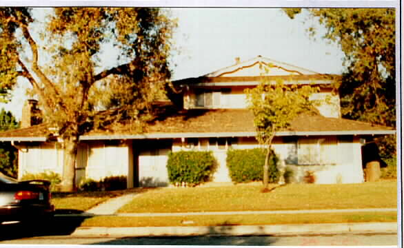 877 Castlewood Dr in Los Gatos, CA - Building Photo - Building Photo