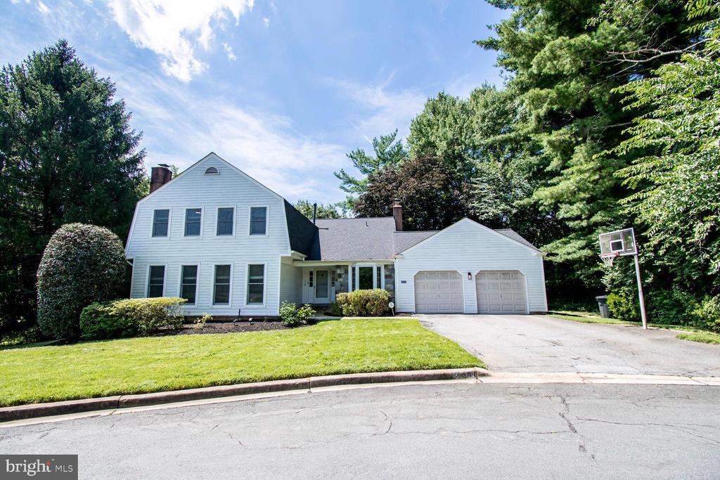 7701 Zulima Ct in Bethesda, MD - Building Photo