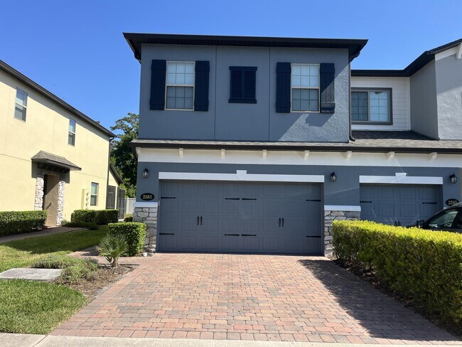property at 2581 Econ Landing Blvd