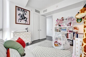 1100 Biscayne Blvd, Unit 3708 in Miami, FL - Foto de edificio - Building Photo