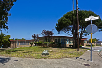 Hunters Point East in San Francisco, CA - Building Photo - Building Photo