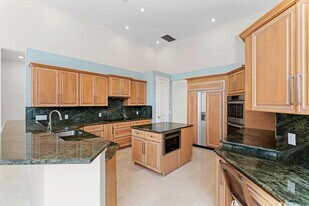 19230 Fox Landing Dr in Boca Raton, FL - Building Photo