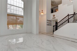 2500 Hacker Dr in Henderson, NV - Building Photo - Building Photo