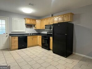 1585 Piedmont Cir NE in Atlanta, GA - Building Photo - Building Photo