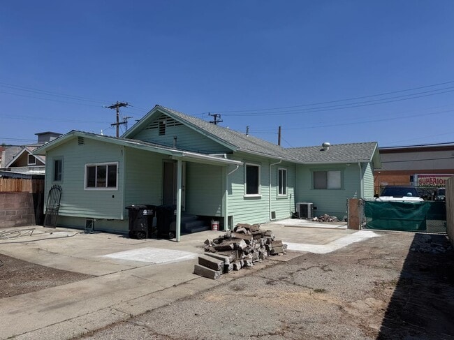 319 N Rowan Ave in Los Angeles, CA - Building Photo - Building Photo