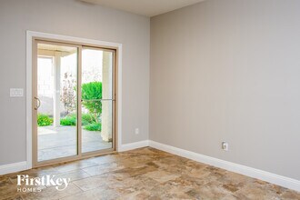 6846 Majestic Palm Dr in Las Vegas, NV - Building Photo - Building Photo