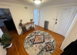 21 Main St, Unit 3 in Somerville, MA - Building Photo - Building Photo