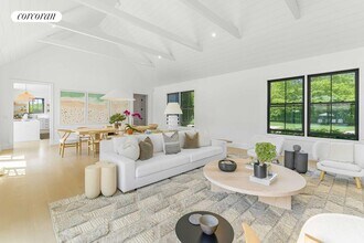 472 Edge of Woods Rd in Water Mill, NY - Building Photo - Building Photo