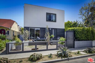 814 Crestmoore Pl in Los Angeles, CA - Building Photo