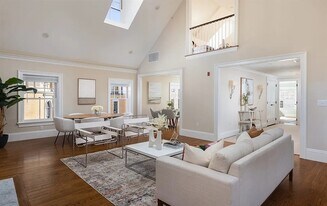 31 Mt Vernon St in Boston, MA - Building Photo