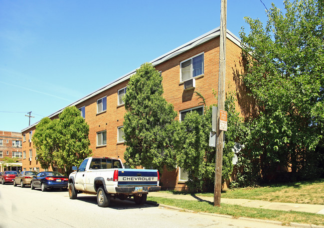 Winter Haven in Lakewood, OH - Building Photo - Building Photo