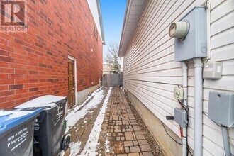 799 Silverthorn Mill Ave in Mississauga, ON - Building Photo - Building Photo