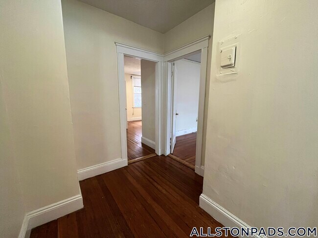 518 Cambridge St in Boston, MA - Building Photo - Building Photo