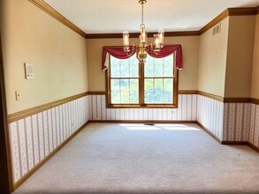 2286 Brookside Ln in Aurora, IL - Building Photo - Building Photo