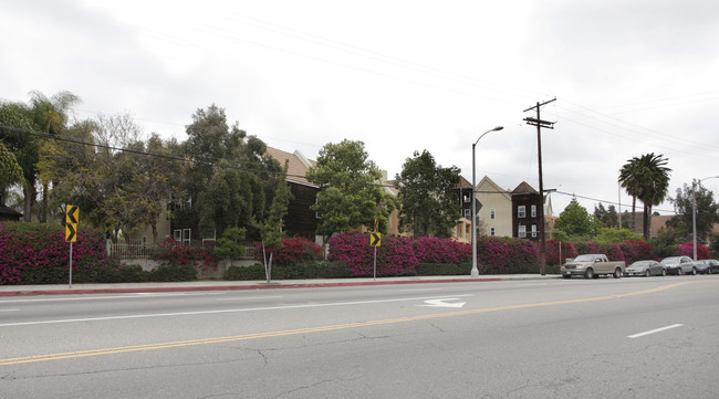 Ward Villas for Seniors in Los Angeles, CA - Building Photo - Building Photo