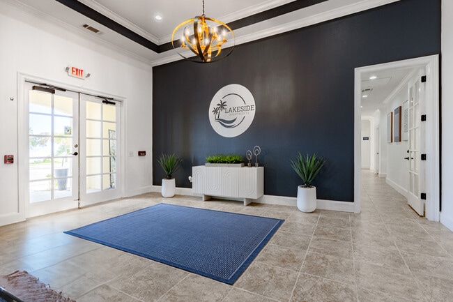 Lakeside Apartments in Slidell, LA - Building Photo - Lobby