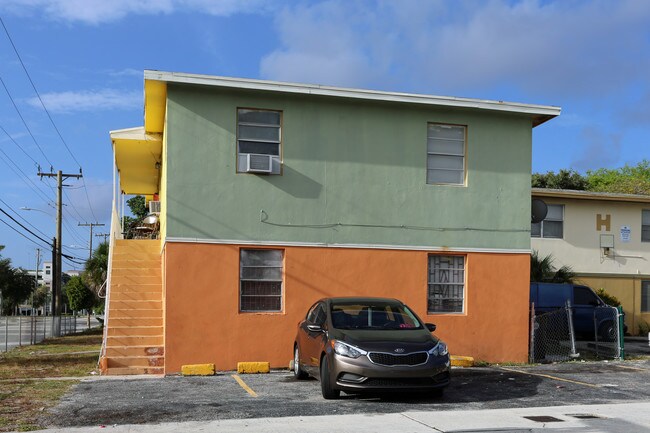617-619 N Rosemary Ave in West Palm Beach, FL - Building Photo - Building Photo