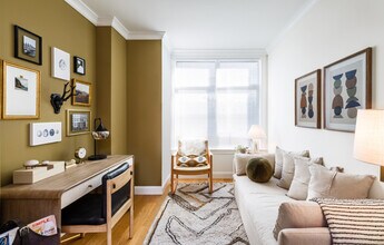 204 Sherman Rd, Unit 201-440 in Boston College, MA - Foto de edificio - Building Photo