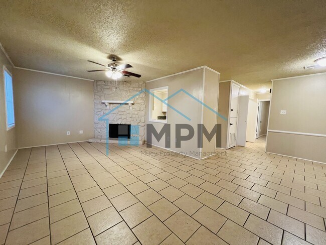 property at 125 Westridge E Dr