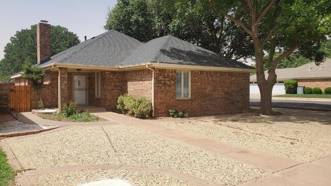 property at 5247 84th St