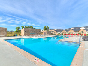 BrickTowne Ames Townhomes in Ames, IA - Foto de edificio - Building Photo