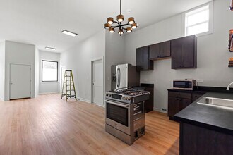 3123 N California Ave in Chicago, IL - Building Photo - Building Photo