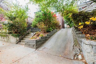 360 8th St NE in Atlanta, GA - Building Photo