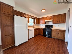 3125 Shaffer St in Manhattan, KS - Building Photo - Building Photo