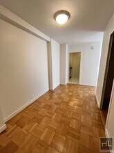 Fourth Avenue in New York, NY - Building Photo - Building Photo