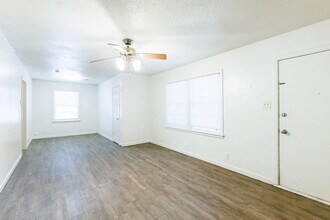 4209 38th St in Lubbock, TX - Building Photo - Building Photo