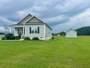 1117 Turlington Rd in Dunn, NC - Building Photo - Building Photo