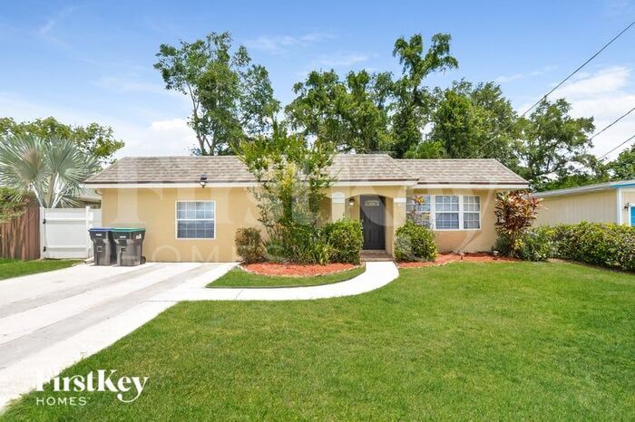 1701 White Ave in Orlando, FL - Building Photo