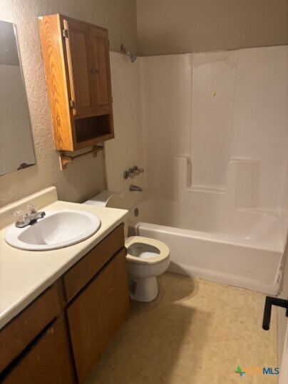 property at 104 E Washington Ave