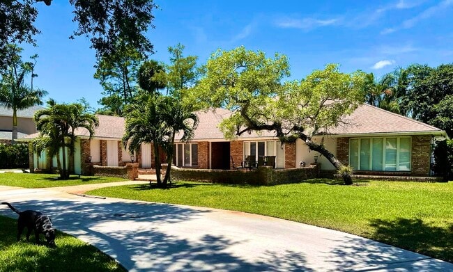 property at 13150 Doubletree Cir