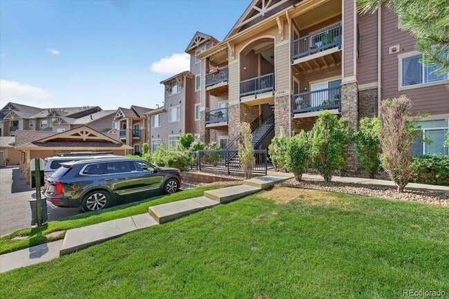 property at 10061 W Victoria Pl