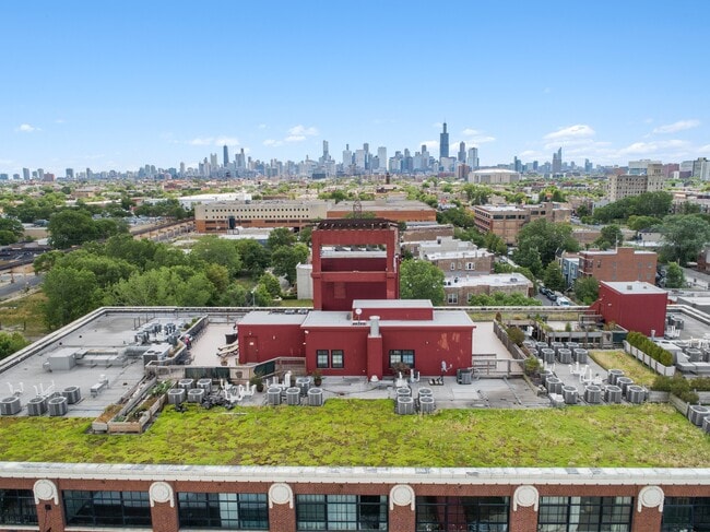 2620 Washington Blvd. in Chicago, IL - Foto de edificio - Building Photo