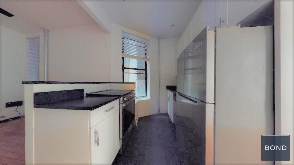 312 E 91st St in New York, NY - Building Photo