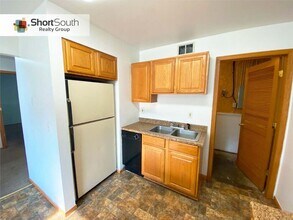 1246 Jack Pine Way in Kalamazoo, MI - Building Photo - Building Photo