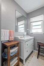 221 40th St in Manhattan Beach, CA - Building Photo - Building Photo