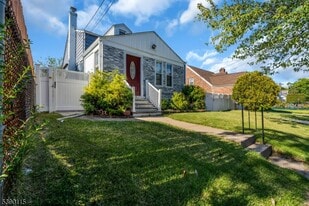 2144 Tyler St in Union, NJ - Building Photo