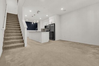 1520 W 1st St in Santa Ana, CA - Building Photo - Building Photo