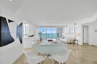 6301 Collins Ave in Miami Beach, FL - Building Photo - Building Photo