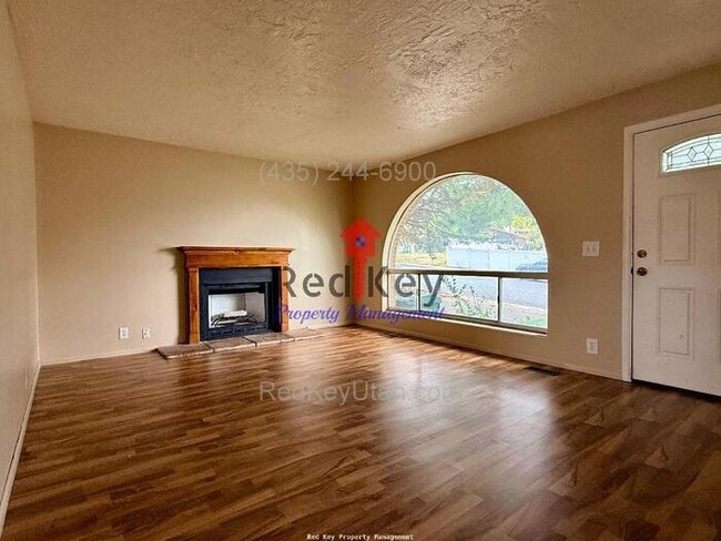 677 Buzianis Way in Tooele, UT - Building Photo - Building Photo