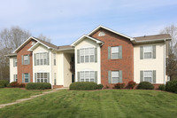 Meadow Park Apartments in Greensboro, NC - Foto de edificio - Building Photo