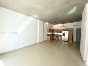 2275 Biscayne Blvd in Miami, FL - Building Photo - Building Photo