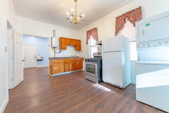 2455 W Cortland St in Chicago, IL - Building Photo - Building Photo
