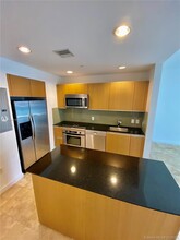 1050 Brickell Ave, Unit 1910 in Miami, FL - Building Photo - Building Photo