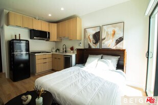 22454 Dolorosa St in Los Angeles, CA - Building Photo