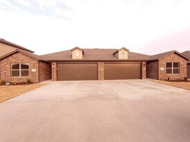 510 Vee St in Centerton, AR - Building Photo
