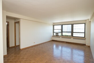4180 N Marine Dr in Chicago, IL - Building Photo - Building Photo